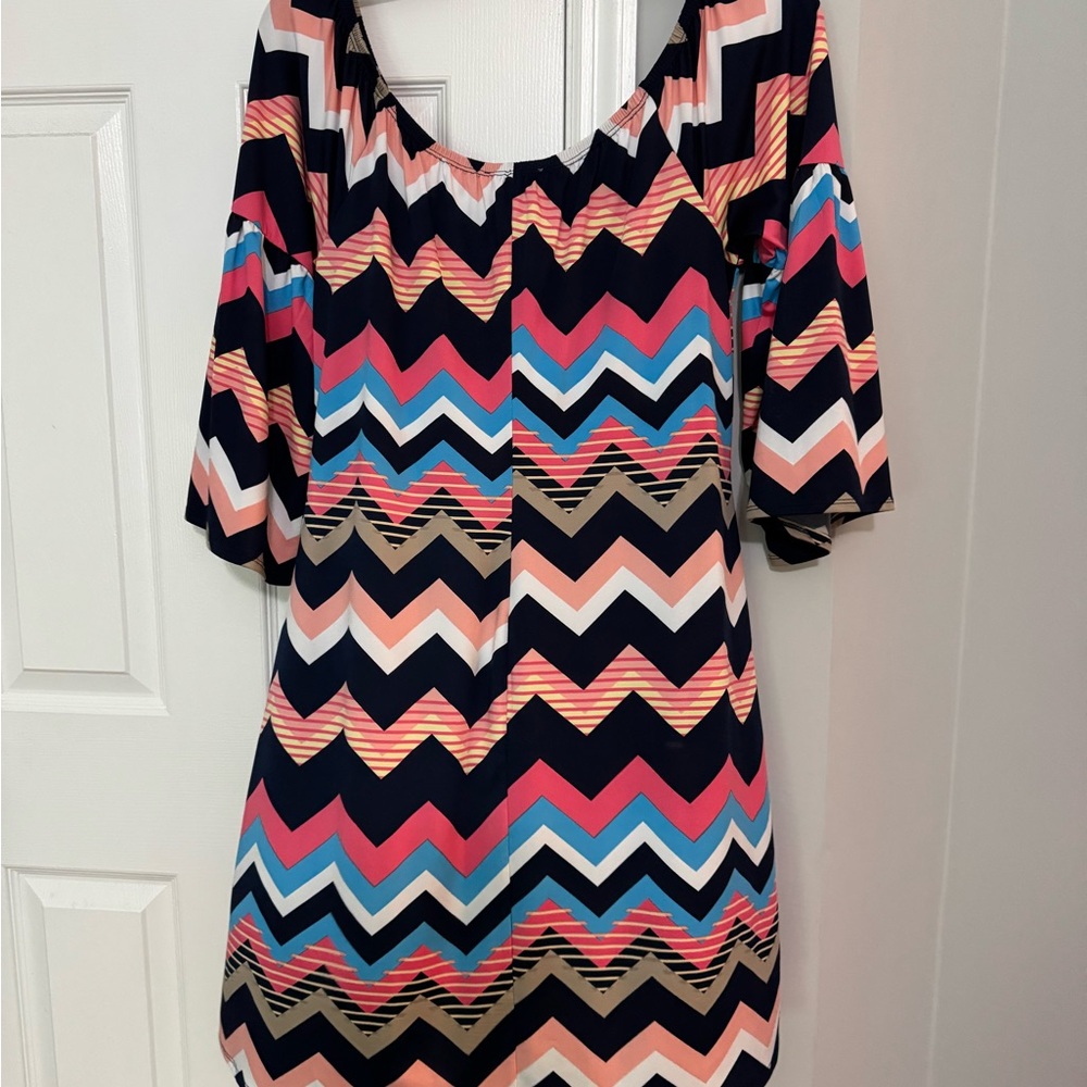 Chevron Patterned Dress - Picture 2 of 3